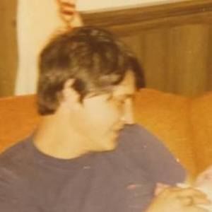 Meet your Posher, Dennis